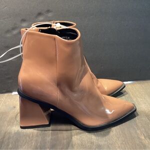 Women's Tan Ankle Boots